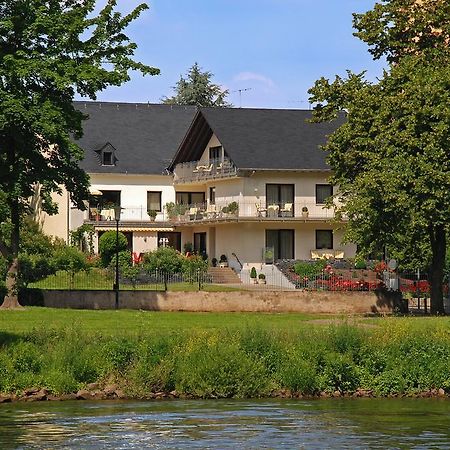 Hotel Gastehaus Dietmar Clusserath Trittenheim Exterior foto