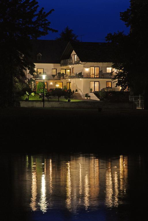 Hotel Gastehaus Dietmar Clusserath Trittenheim Exterior foto